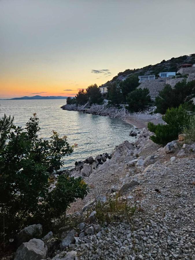 La Vista Hotel Drage Bagian luar foto