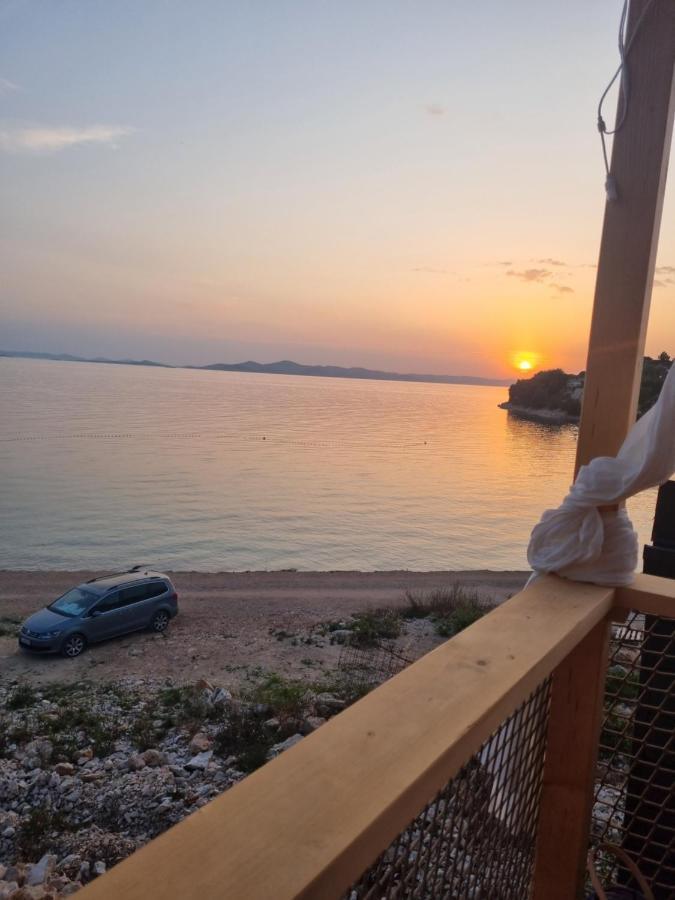 La Vista Hotel Drage Bagian luar foto