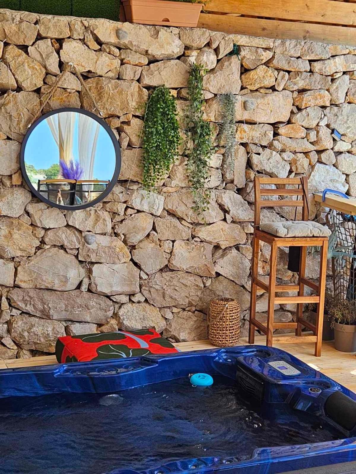 La Vista Hotel Drage Bagian luar foto